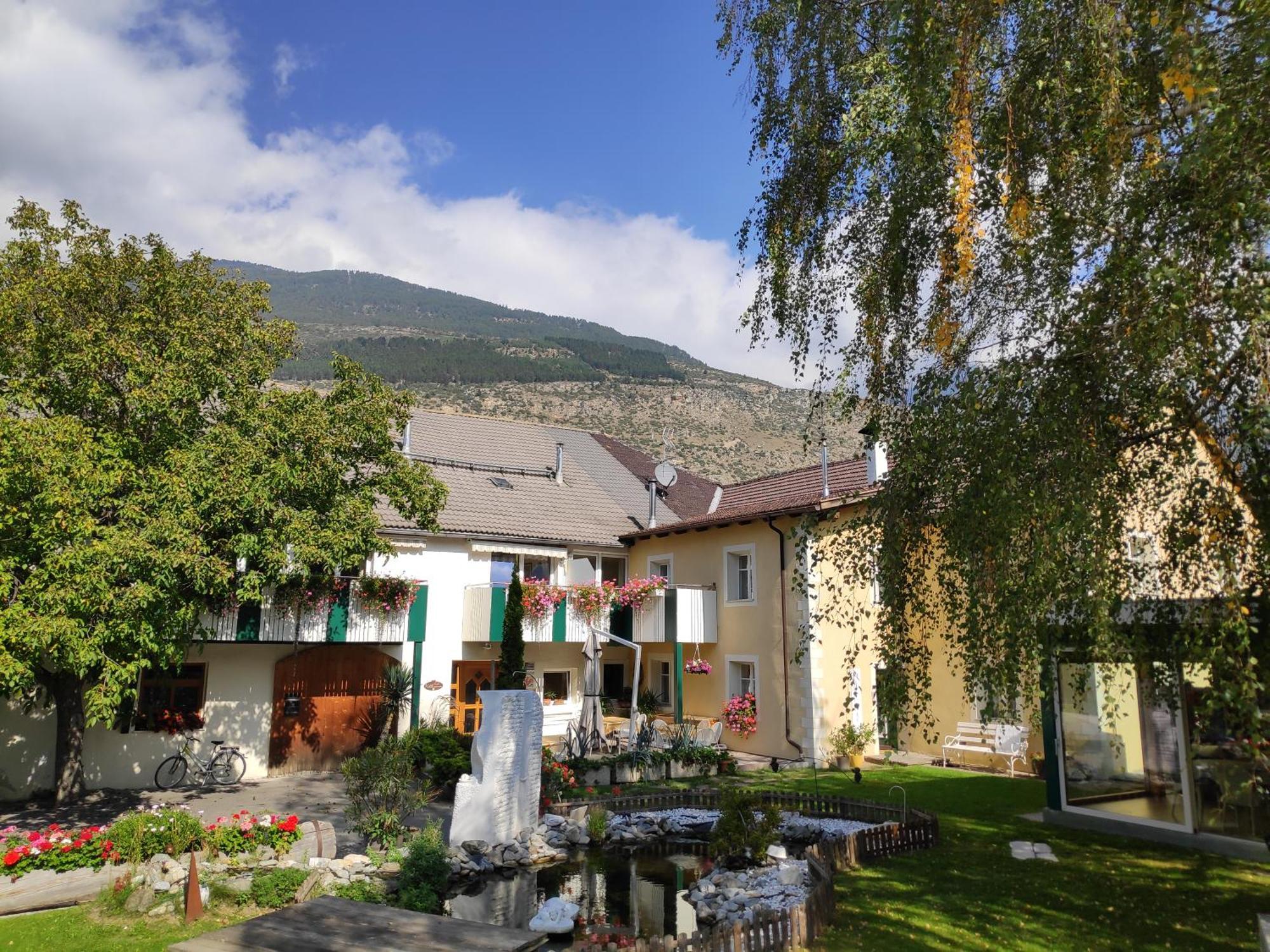 Obstbauernhof Fohlenhof Lasa Exterior foto